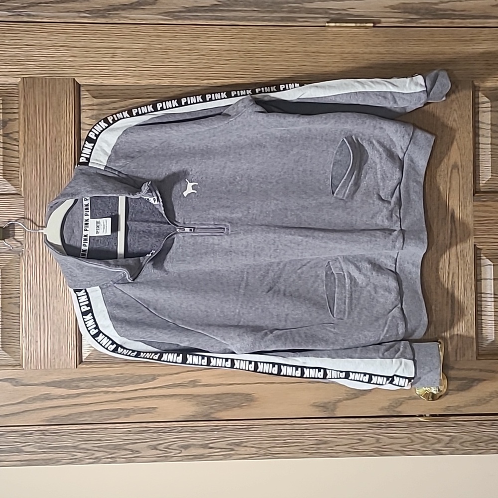 A2. PINK by VS gray and white sweatshirt